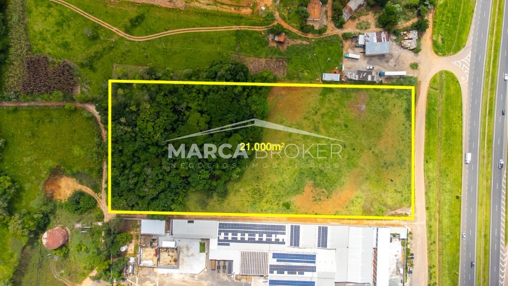 Ótimo local para industria/centro de distribuição às margens