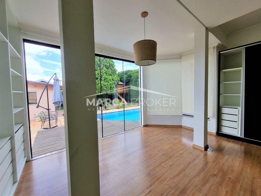 Venda de Casas / Condomínio na cidade de Valinhos