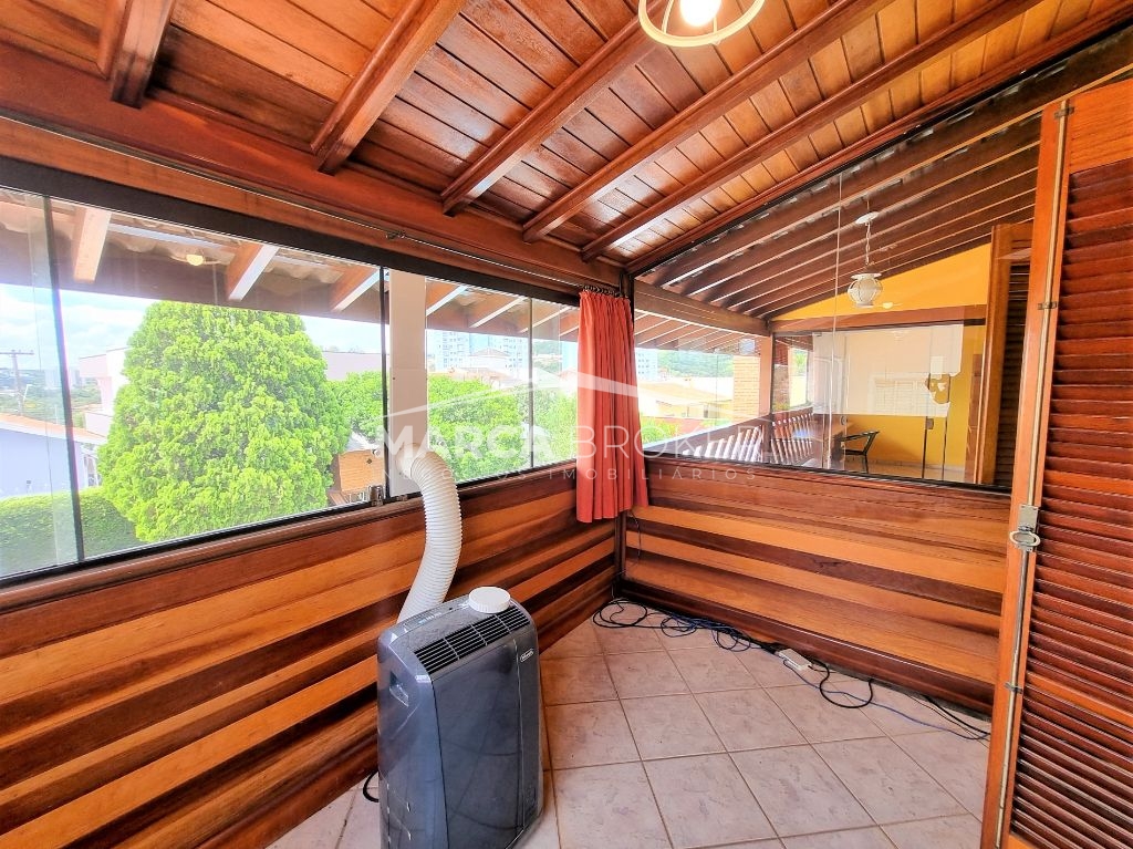 Venda de casas / condomínio na cidade de valinhos