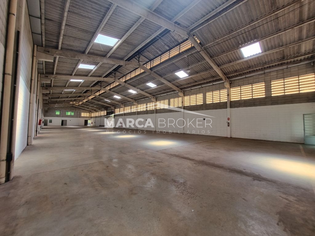 Ótimo galpão industrial para locação em itatiba/sp