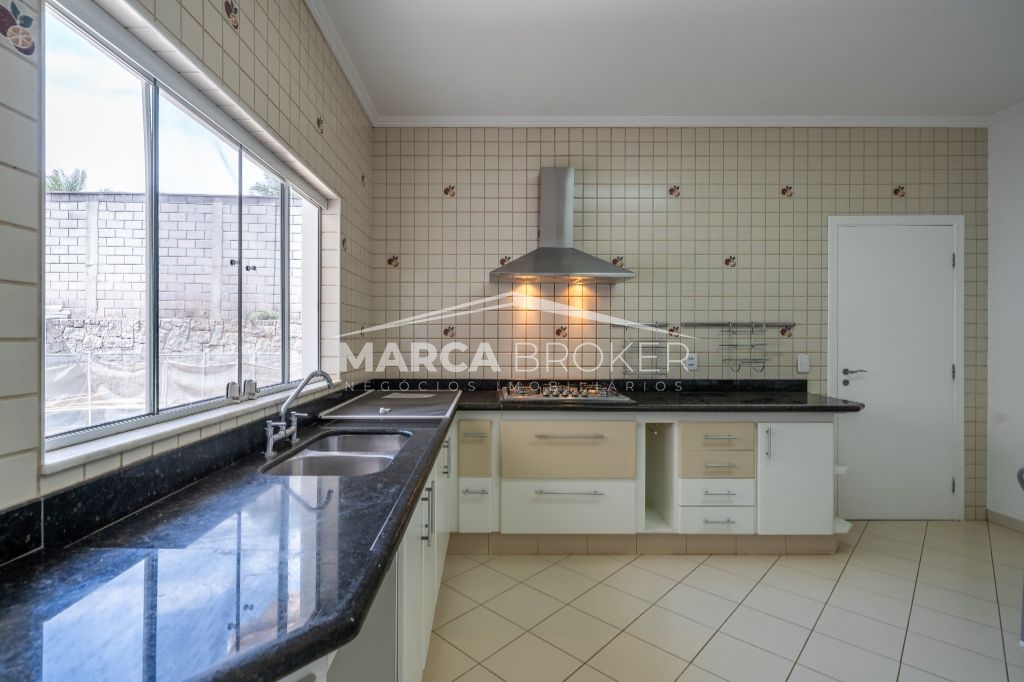 Casa a Venda no Condomínio Vila Brasilianaem Valinhos