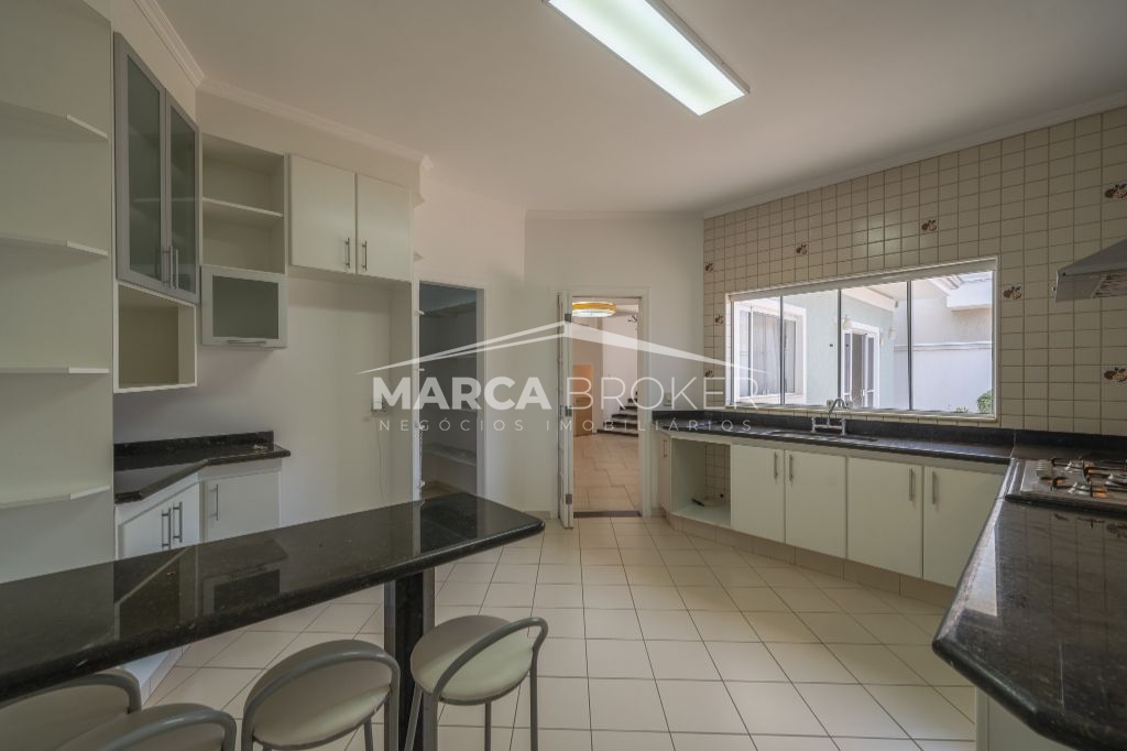 Casa a Venda no Condomínio Vila Brasilianaem Valinhos