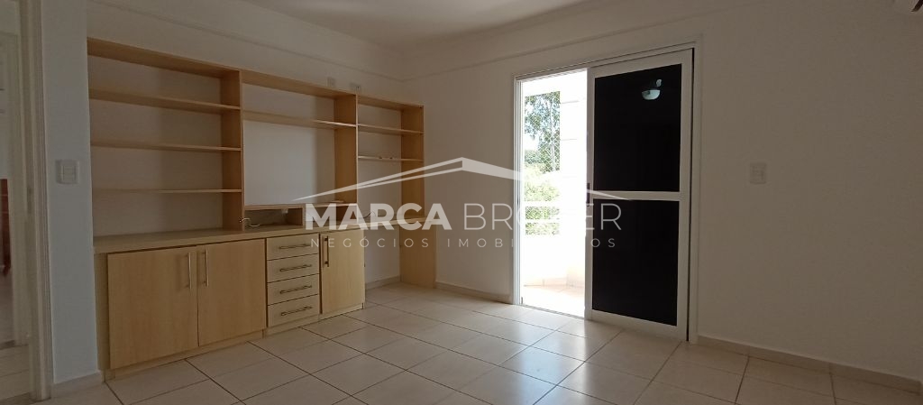 Casa de Condomínio com 4 Quartos sendo 02 suítes para Alugar em Valinhos, 350 m² de construção
