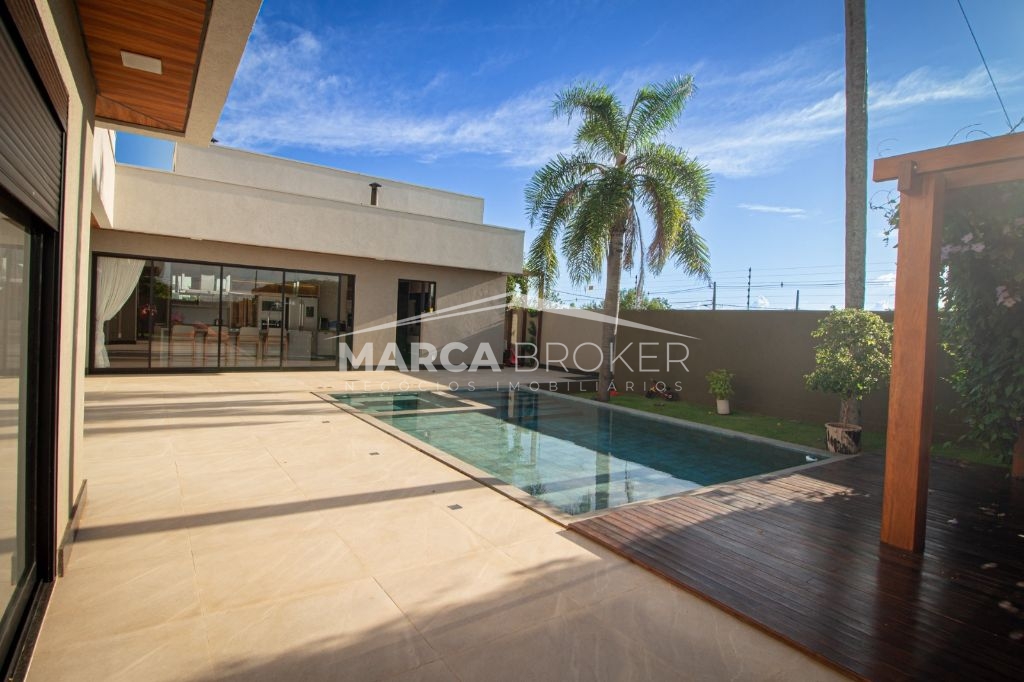 Casa térrea em condomínio na cidade de foz de iguaçu