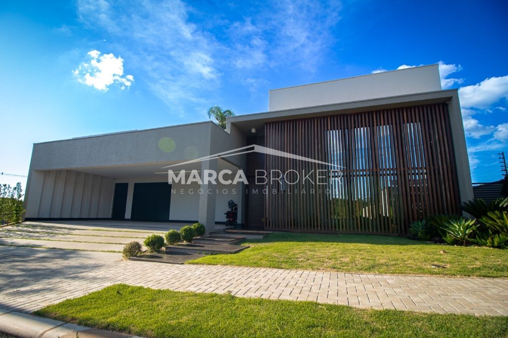 Casa térrea em condomínio na cidade de foz de iguaçu