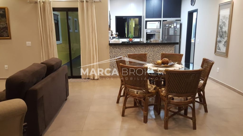 Casa à venda no condomínio clube de campo valinhos em valinhos