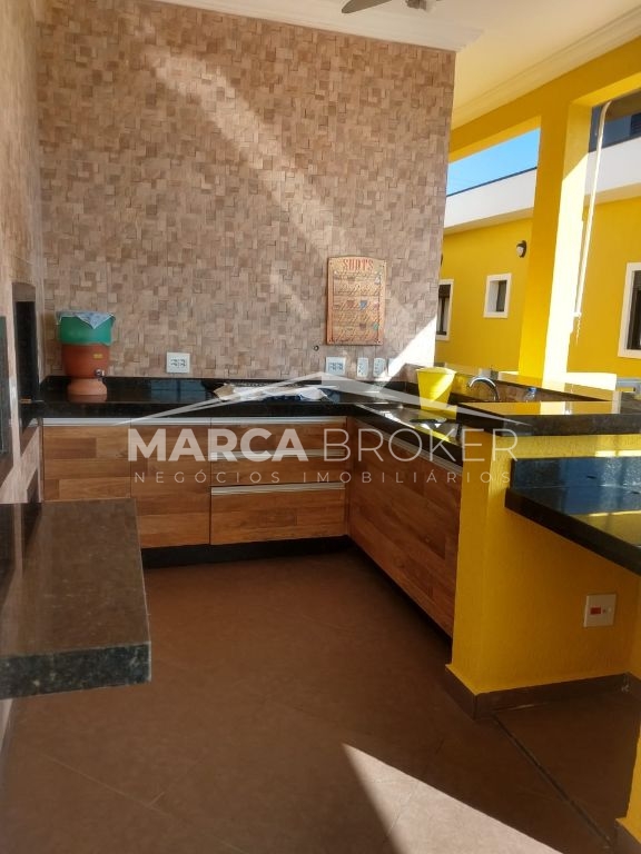 Casa à venda no condomínio clube de campo valinhos em valinh