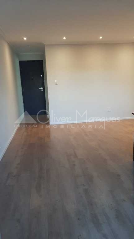 Apartamento para alugar de 3 dormitórios no parque continent