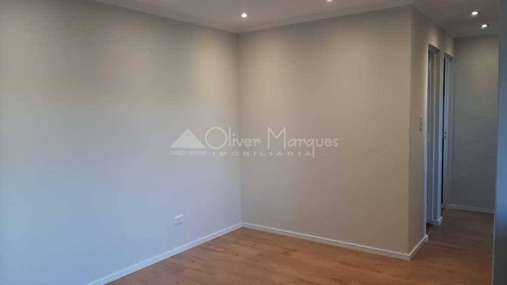 Apartamento para alugar de 3 dormitórios no parque continent
