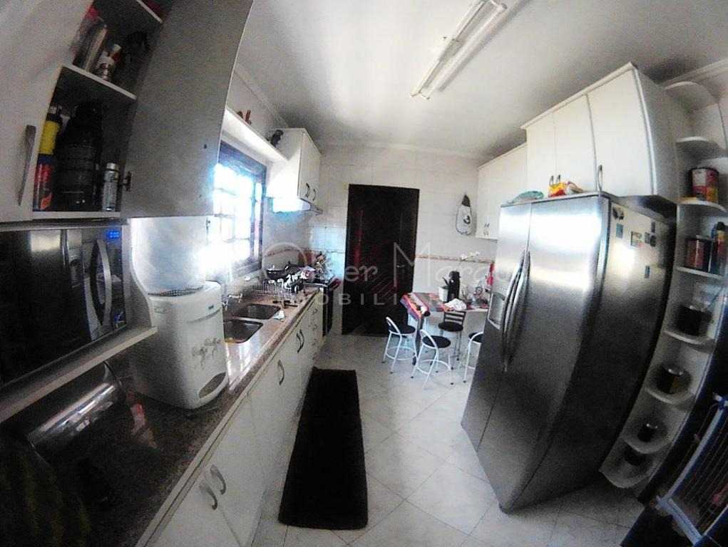 Casa, 3 quartos, 232 m² - Foto 34
