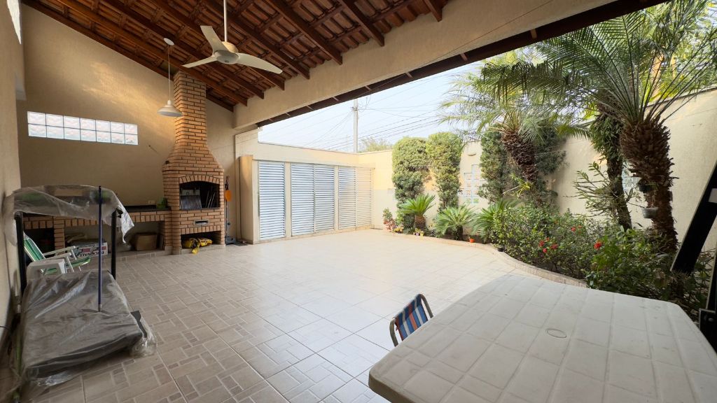 Casa, 3 quartos, 240 m² - Foto 4