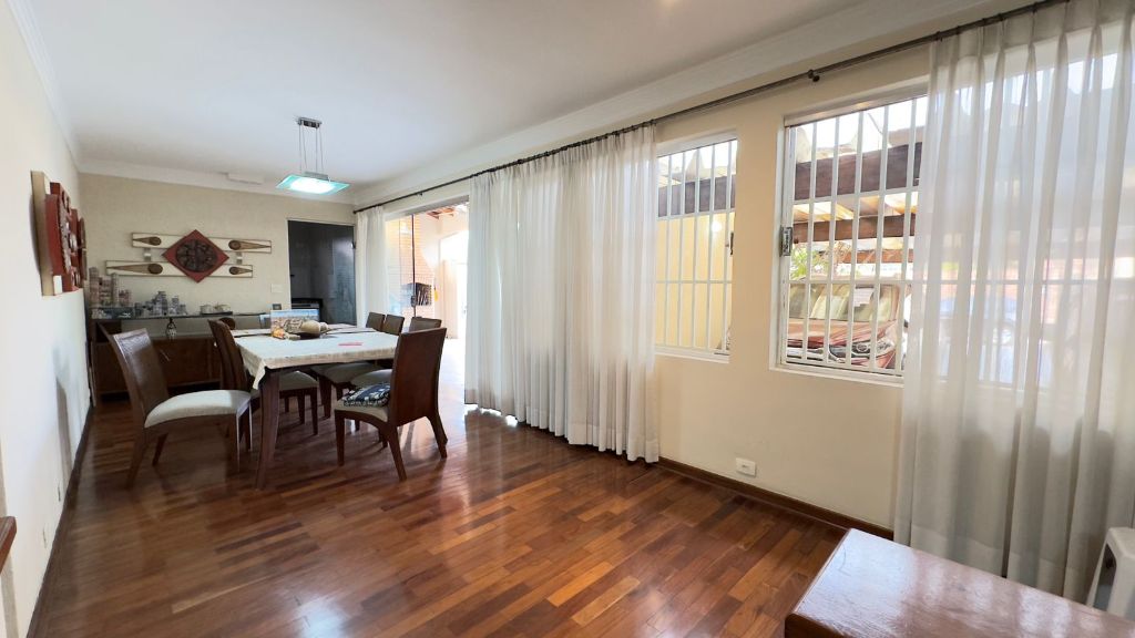 Casa, 3 quartos, 240 m² - Foto 10