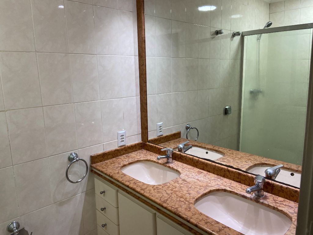 Casa, 4 quartos, 220 m² - Foto 33