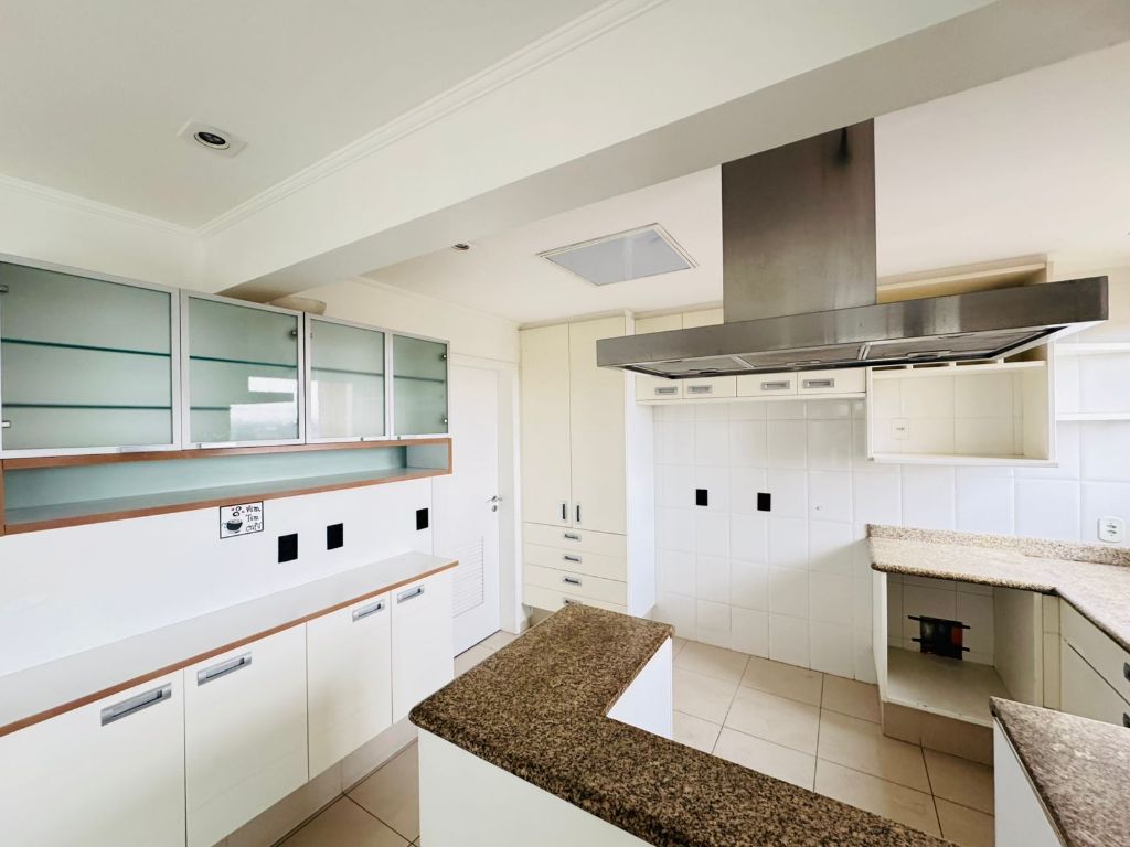 Apartamento, 3 quartos, 200 m² - Foto 31