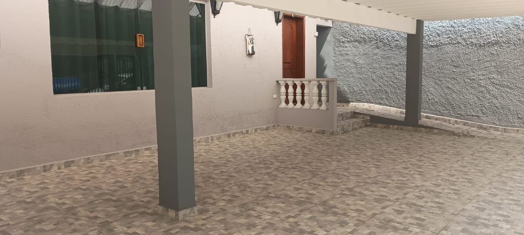 Casa, 4 quartos, 215 m² - Foto 2