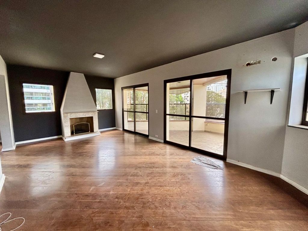 Apartamento, 3 quartos, 200 m² - Foto 1