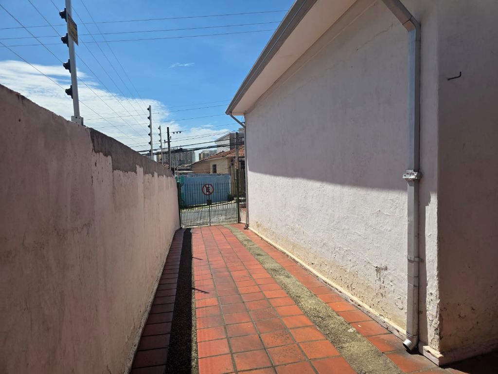 Casa, 4 quartos, 220 m² - Foto 30