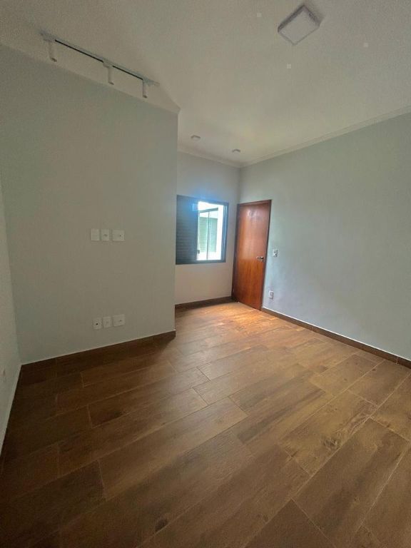 Casa, 3 quartos, 178 m² - Foto 4
