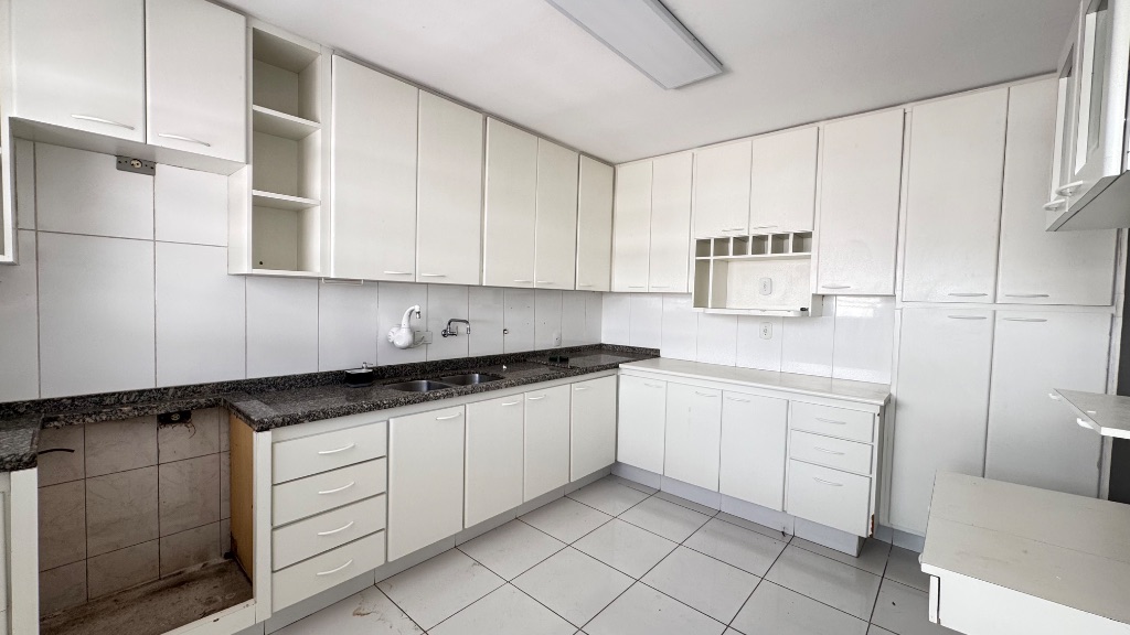 Casa, 4 quartos, 250 m² - Foto 26