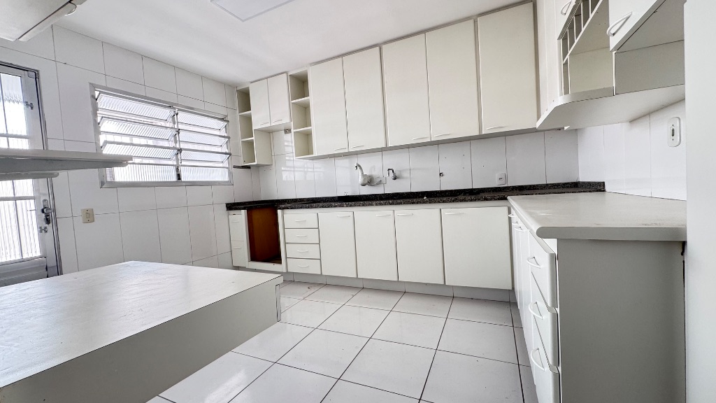 Casa, 4 quartos, 250 m² - Foto 25