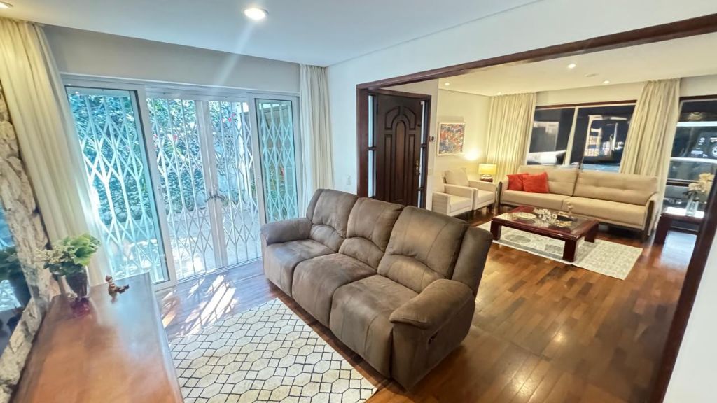 Casa, 4 quartos, 250 m² - Foto 4