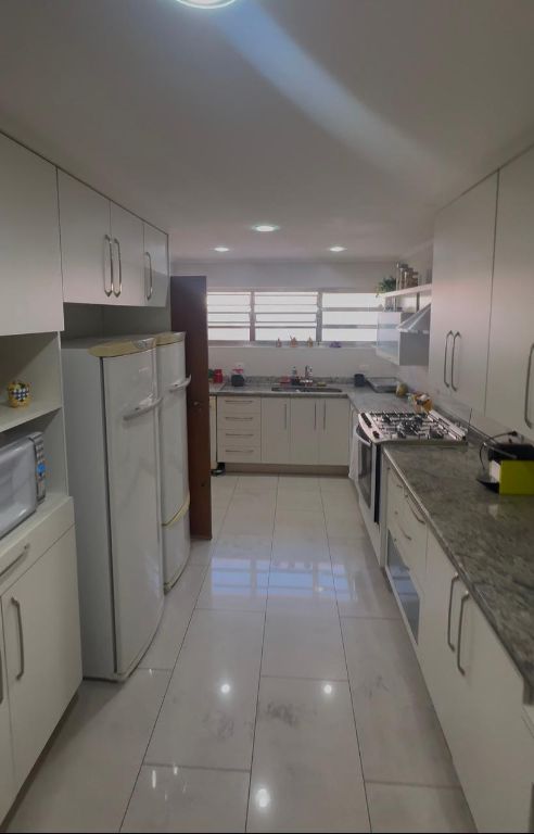 Casa, 4 quartos, 250 m² - Foto 10