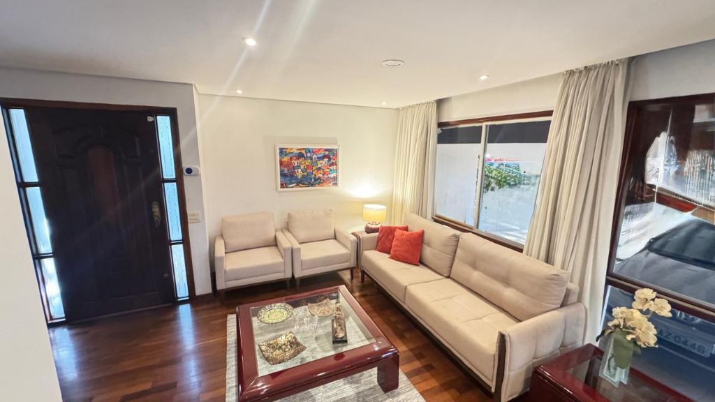 Casa, 4 quartos, 250 m² - Foto 2
