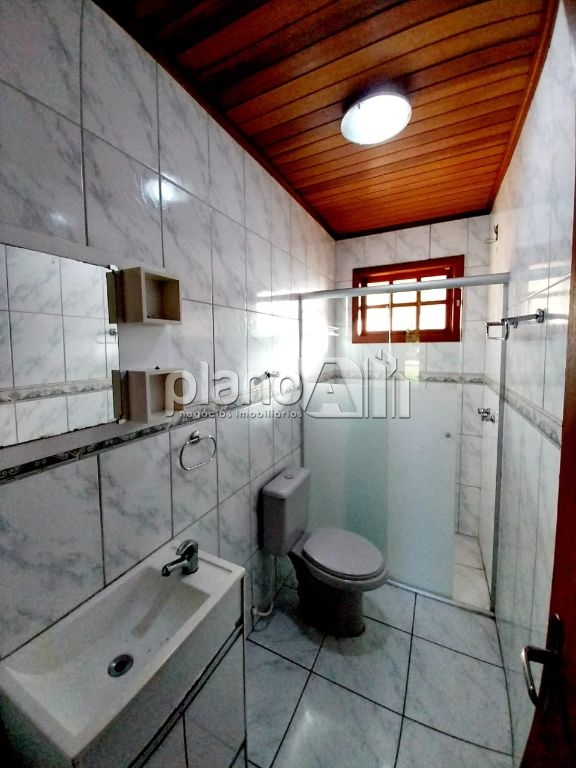 Venda de Casas / Padrão na cidade de Gravataí