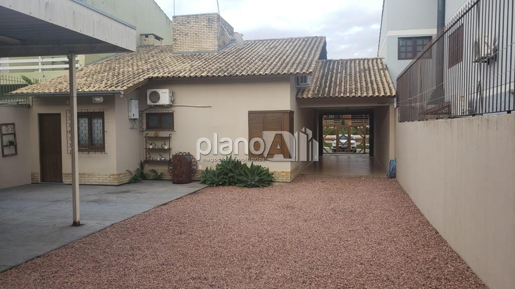 Venda de Casas / Padrão na cidade de Gravataí