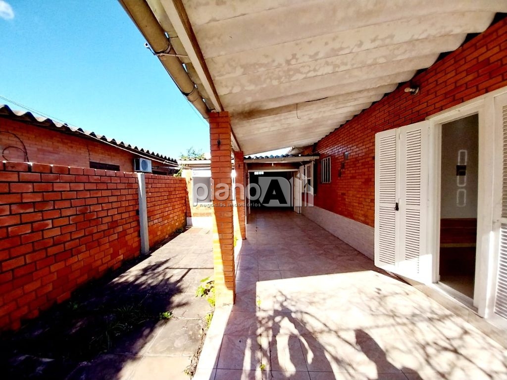 Venda de Casas / Comercial na cidade de Gravataí