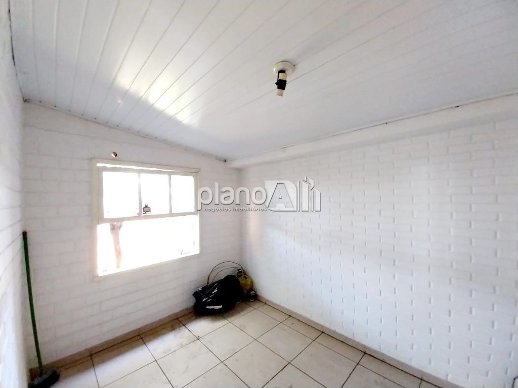 Venda de Casas / Comercial na cidade de Gravataí