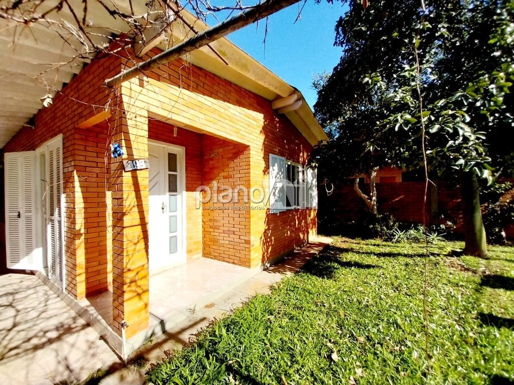 Venda de Casas / Comercial na cidade de Gravataí