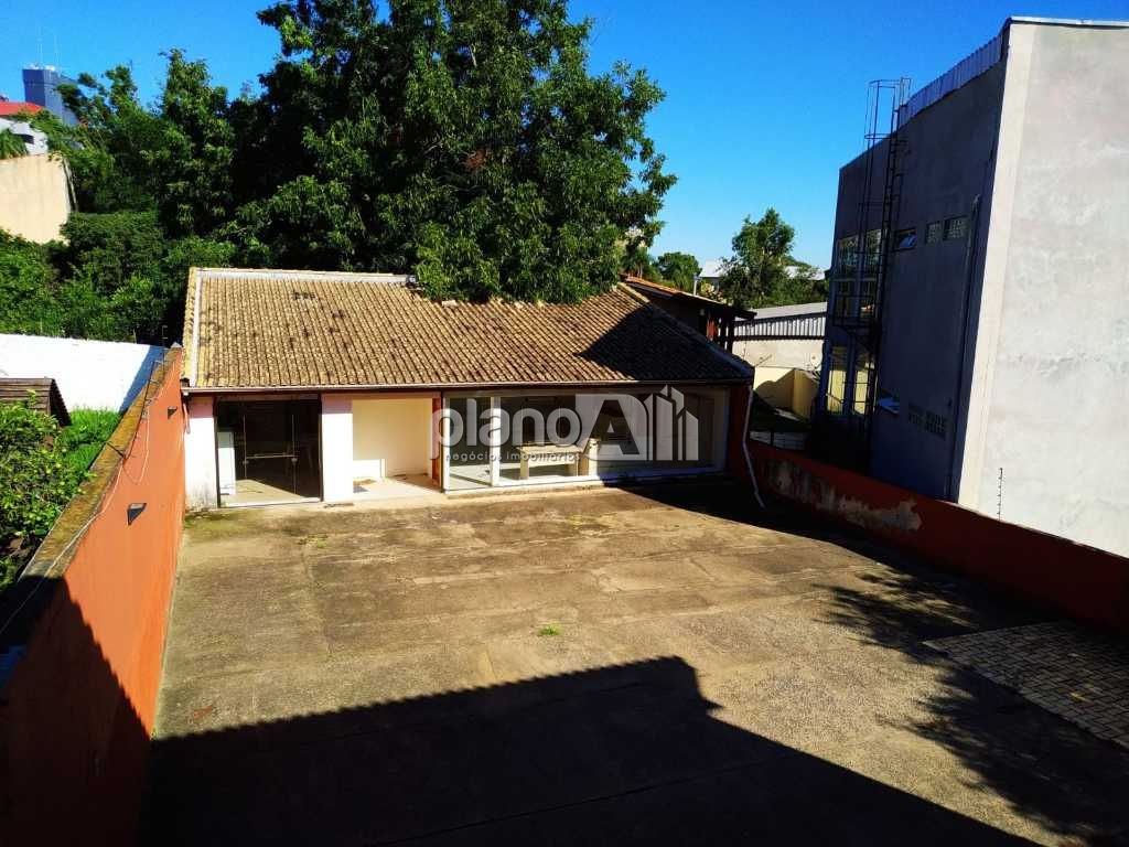 Venda de Casas / Comercial na cidade de Gravataí