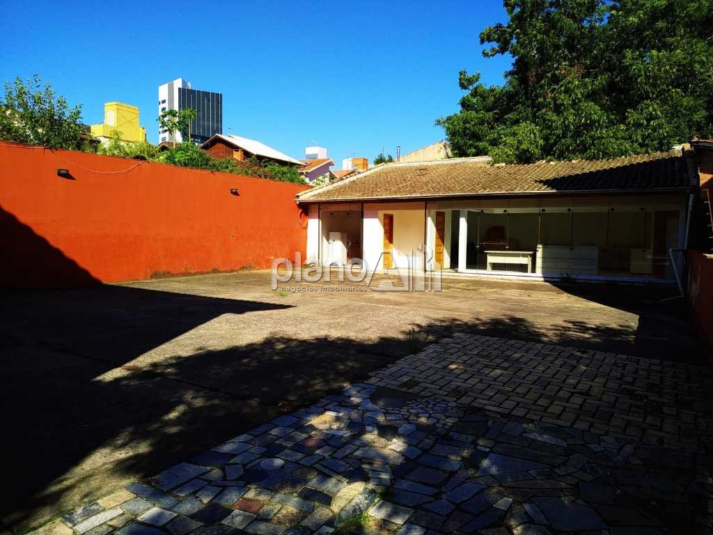 Venda de Casas / Comercial na cidade de Gravataí