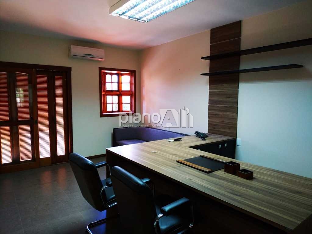 Venda de Casas / Comercial na cidade de Gravataí