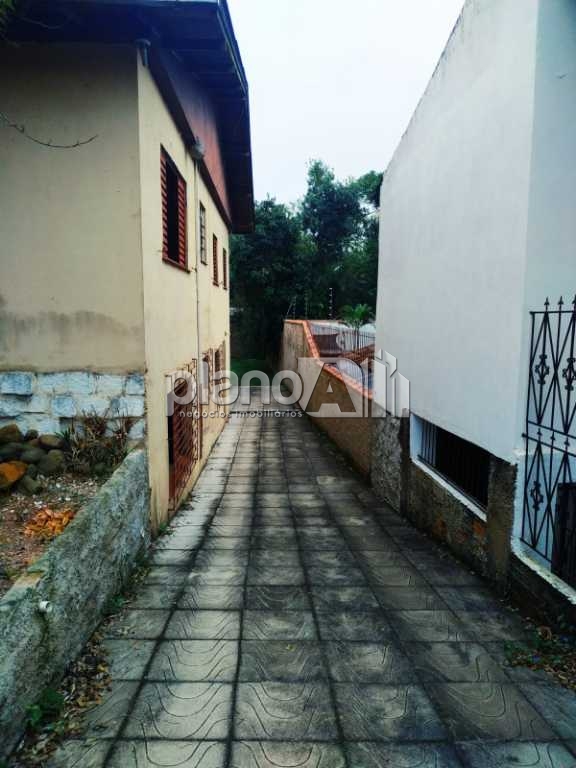 Venda de Casas / Comercial na cidade de Gravataí