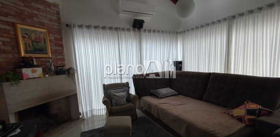 Venda de Casas / Padrão na cidade de Gravataí