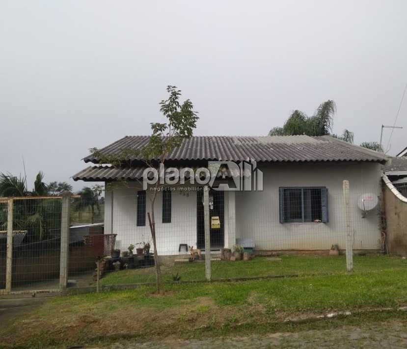 Venda de Casas / Padrão na cidade de Gravataí