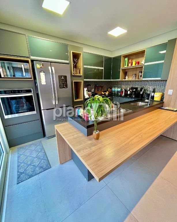 Venda de casas / padrão na cidade de cachoeirinha