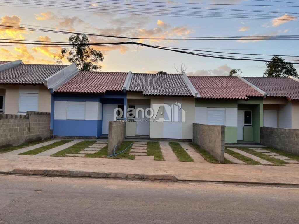 Venda de Casas / Padrão na cidade de Gravataí