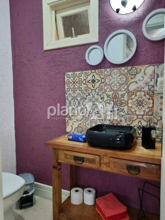 Venda de Casas / Padrão na cidade de Gravataí