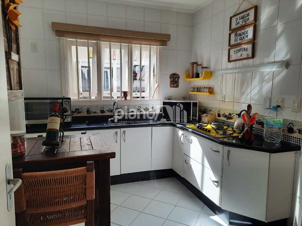 Venda de Casas / Padrão na cidade de Gravataí