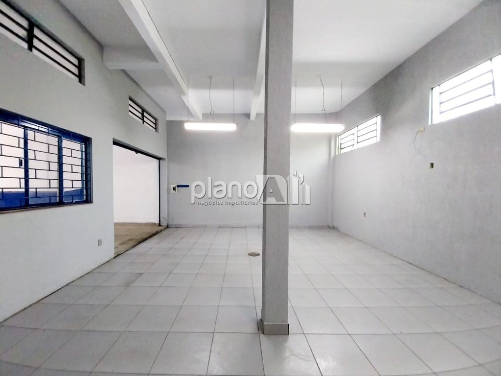 Locação de comercial / galpão na cidade de gravataí