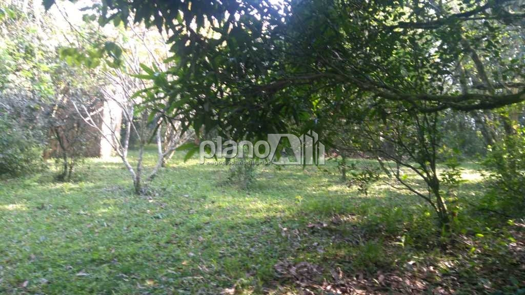 Terreno amplo à venda em Gravataí, no bairro Corcunda.