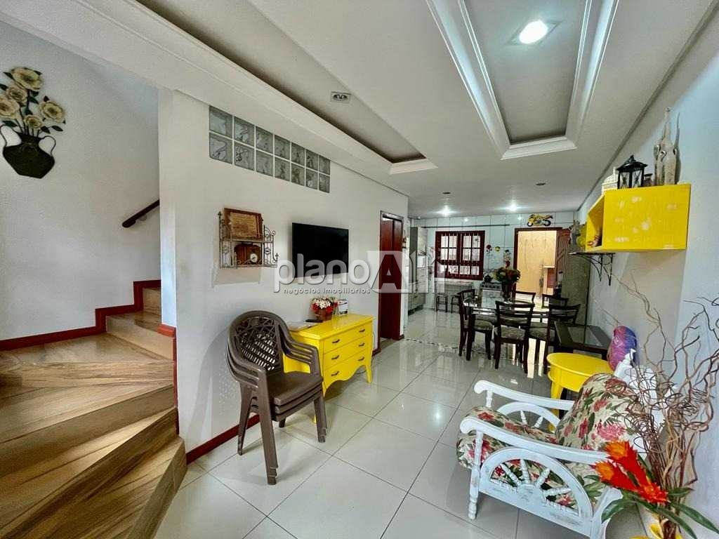 Venda de Casas / Padrão na cidade de Gravataí