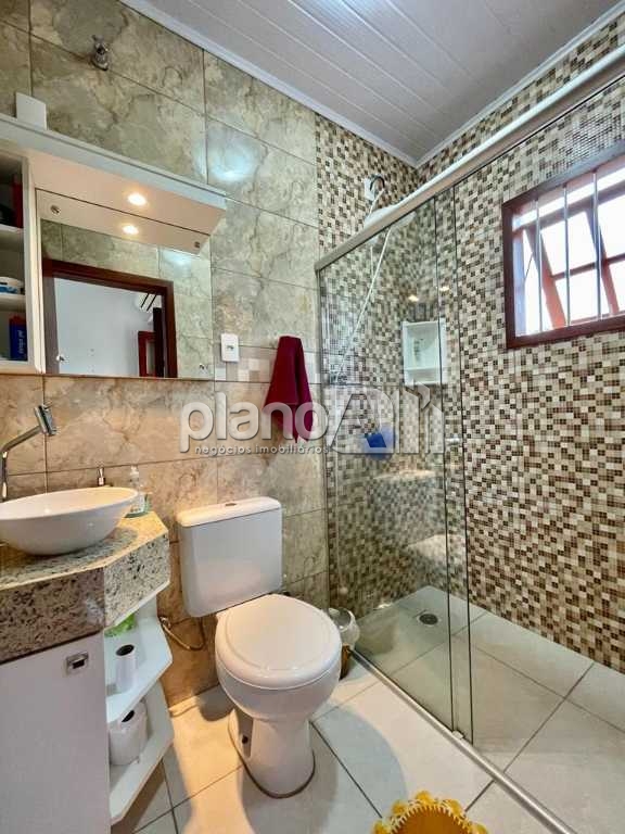 Venda de Casas / Padrão na cidade de Gravataí