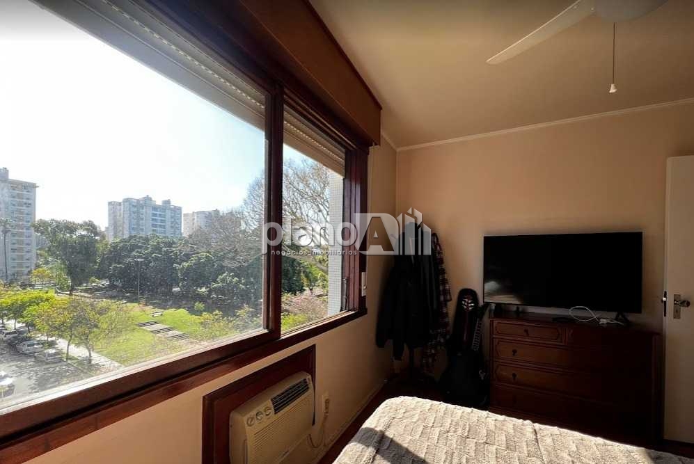 Venda de Apartamentos / Padrão na cidade de Porto Alegre
