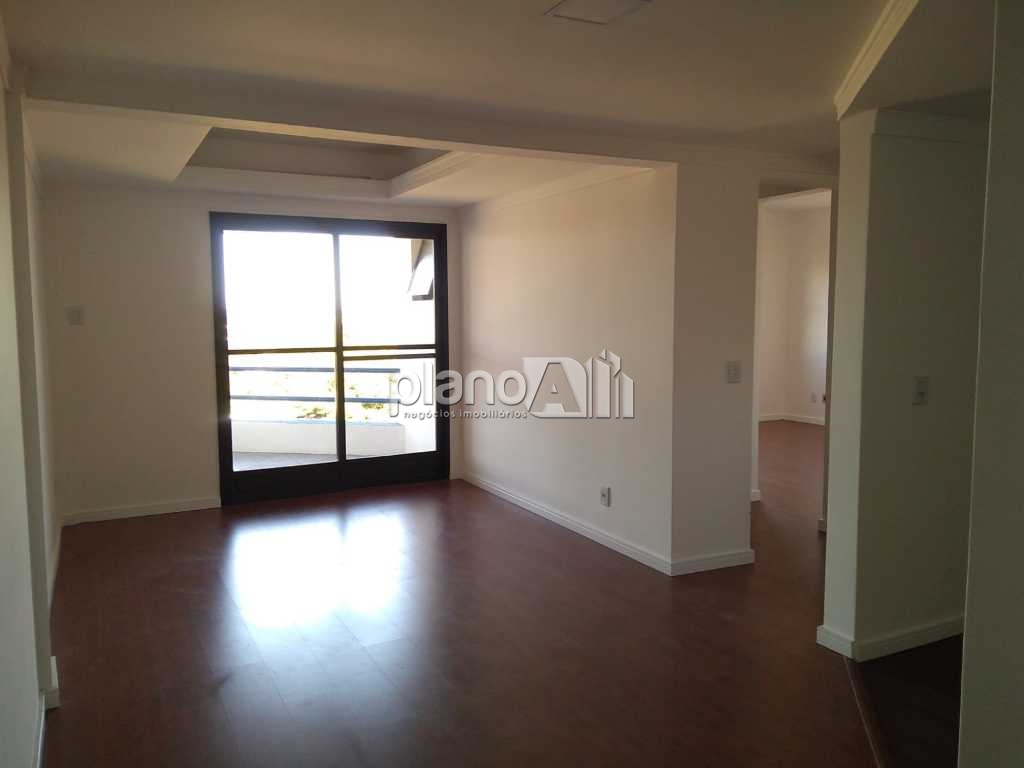 Apartamento no centro de gravataí com 2 dormitórios, sacada.