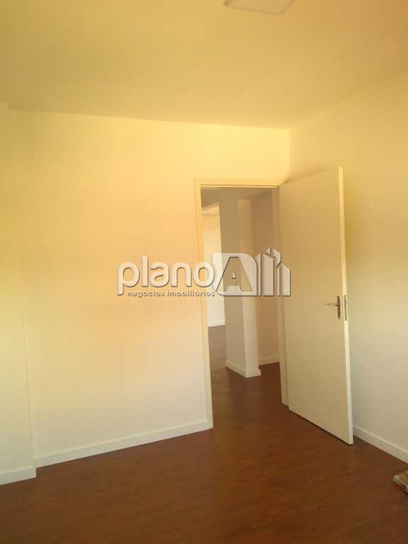 Apartamento no centro de gravataí com 2 dormitórios, sacada.