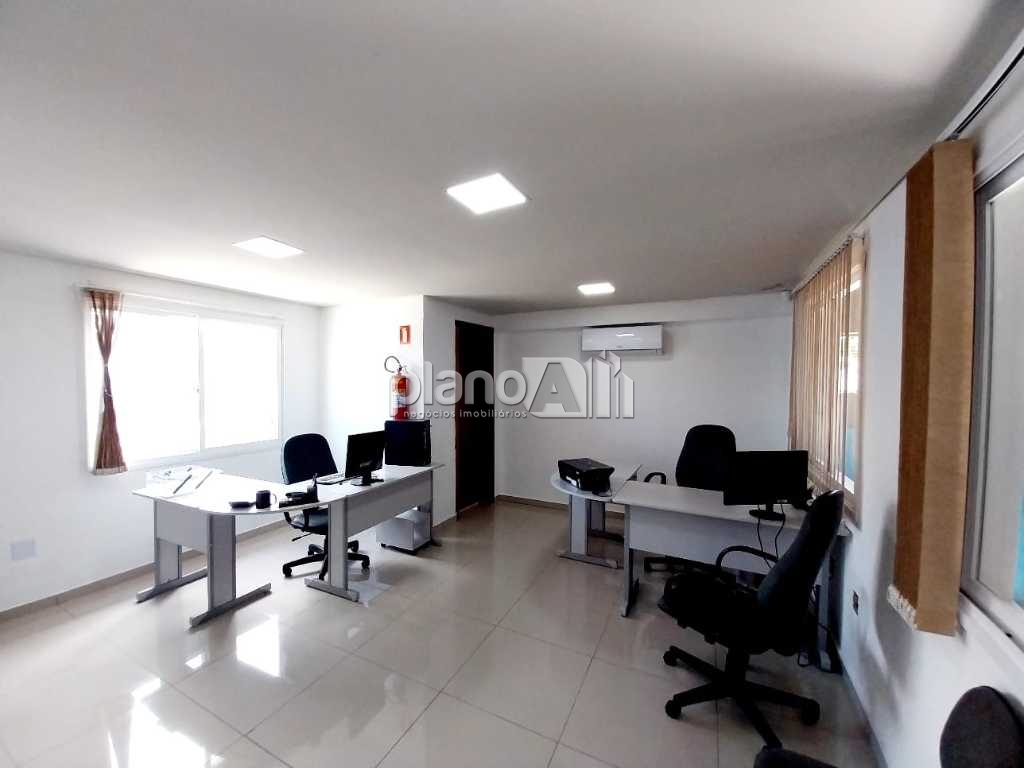 Locação de Comercial / Galpão na cidade de Cachoeirinha